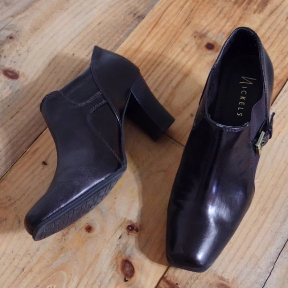 Nickels Faux Leather Square Toe Ankle Booties w/ Buckle Size 9